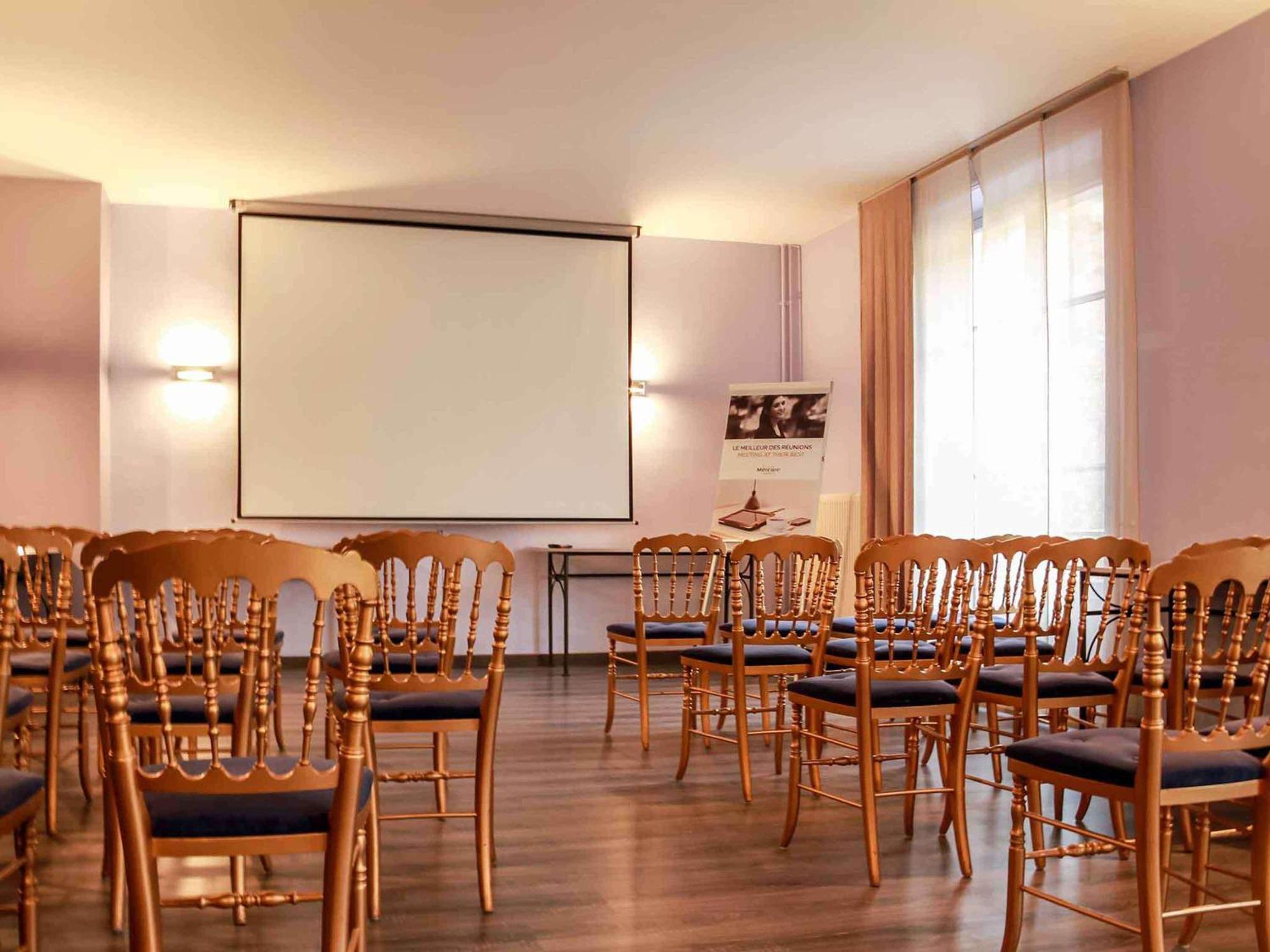 Hotel Mercure Saint-Nectaire Spa & Bien-Etre Dış mekan fotoğraf