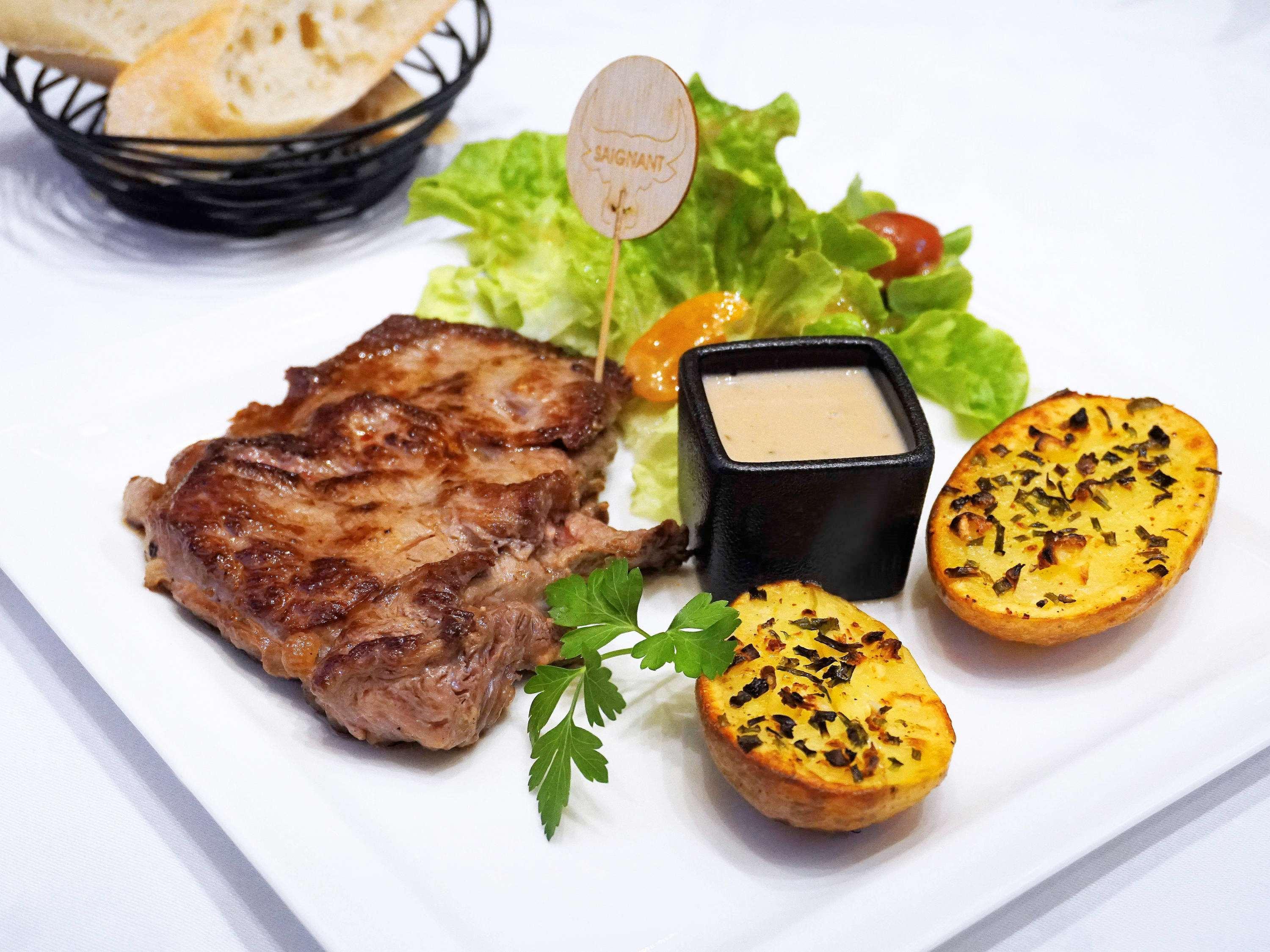 Hotel Mercure Saint-Nectaire Spa & Bien-Etre Dış mekan fotoğraf